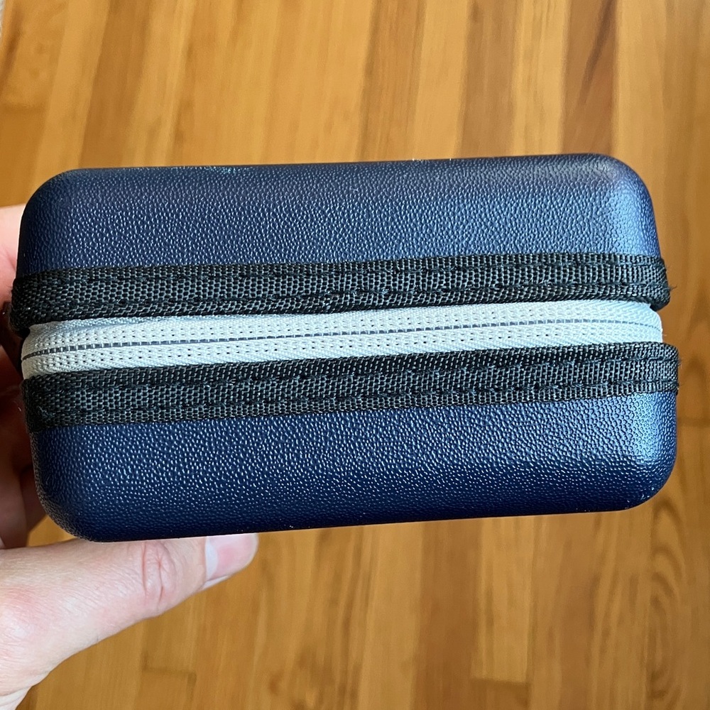 AWAY - Picture 3 of 13
